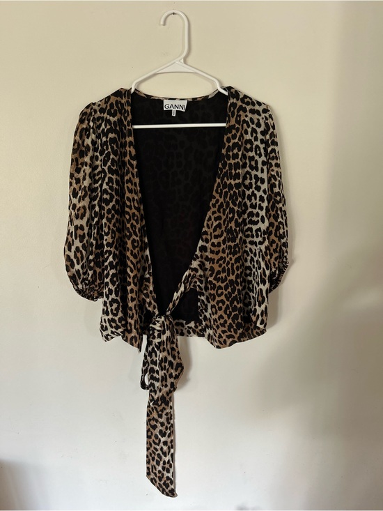 Ganni Tops - GANNI Blakely Leopard Silk-blend Cropped Top Size 36